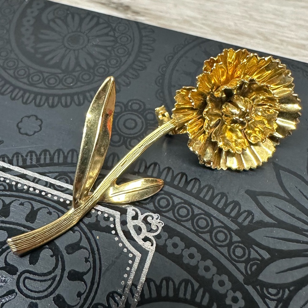 Unstamped Vintage Gold Filled Floral Brooch